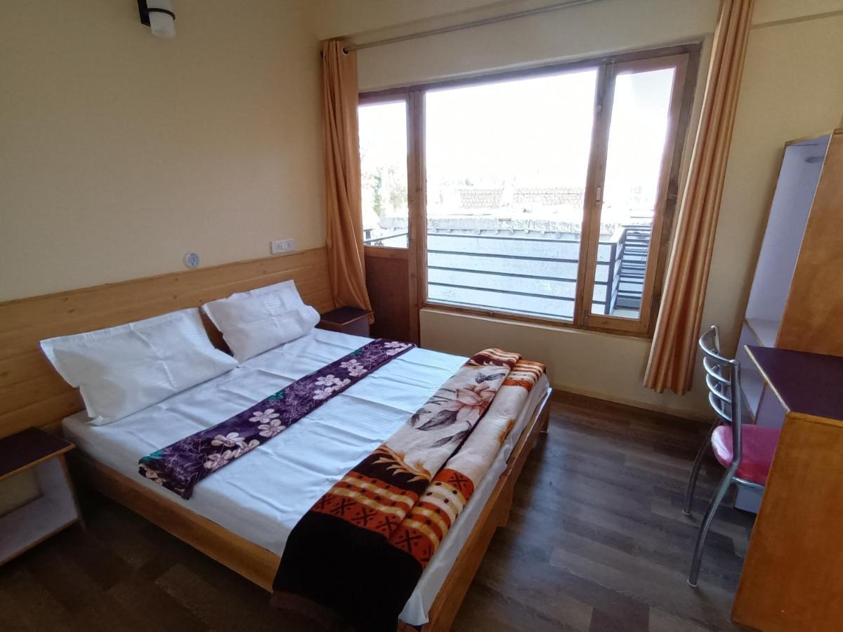 Gonbo Guest House Лех Екстер'єр фото