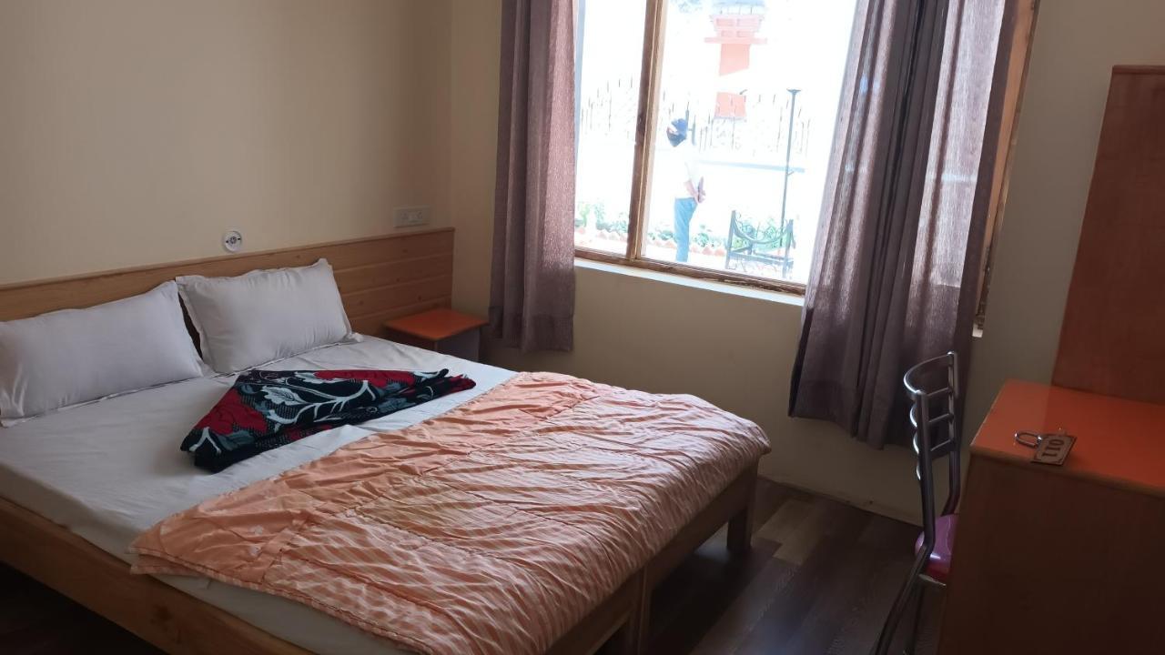 Gonbo Guest House Лех Екстер'єр фото