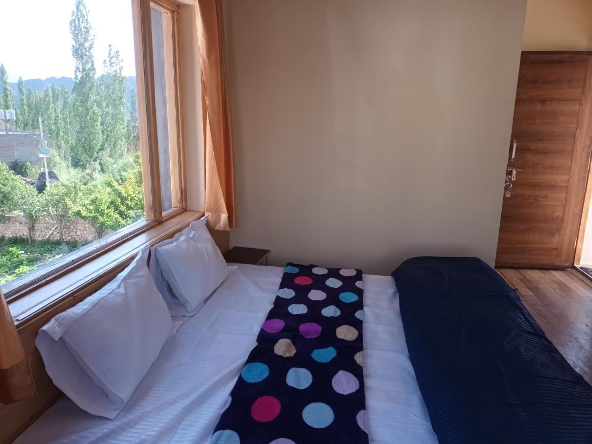 Gonbo Guest House Лех Екстер'єр фото